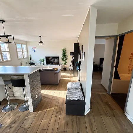 Lägenhet Joli T2 Centre Avec Parking Privé *