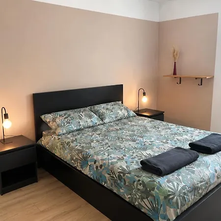 Joli T2 Centre Avec Parking Privé *