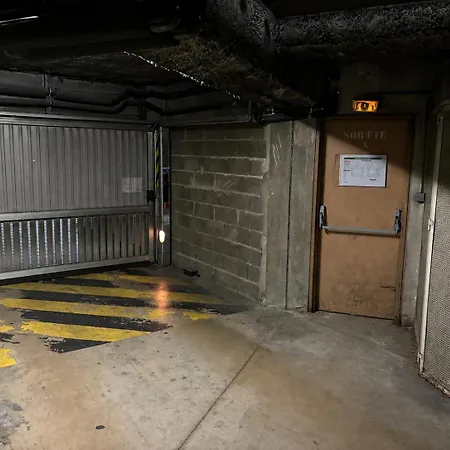 Joli T2 Centre Avec Parking Privé *